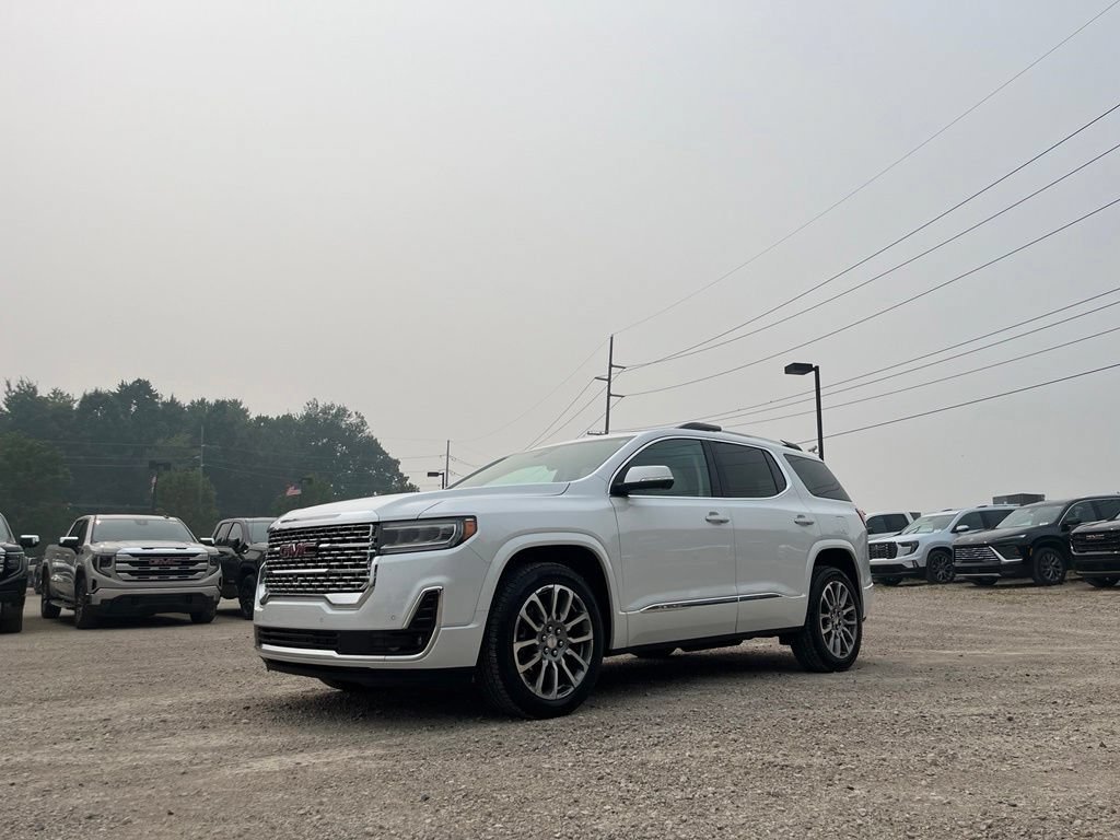 Used 2023 White Frost Tricoat GMC Denali image 2
