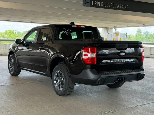 New 2026 Shadow Black Ford XLT image 4