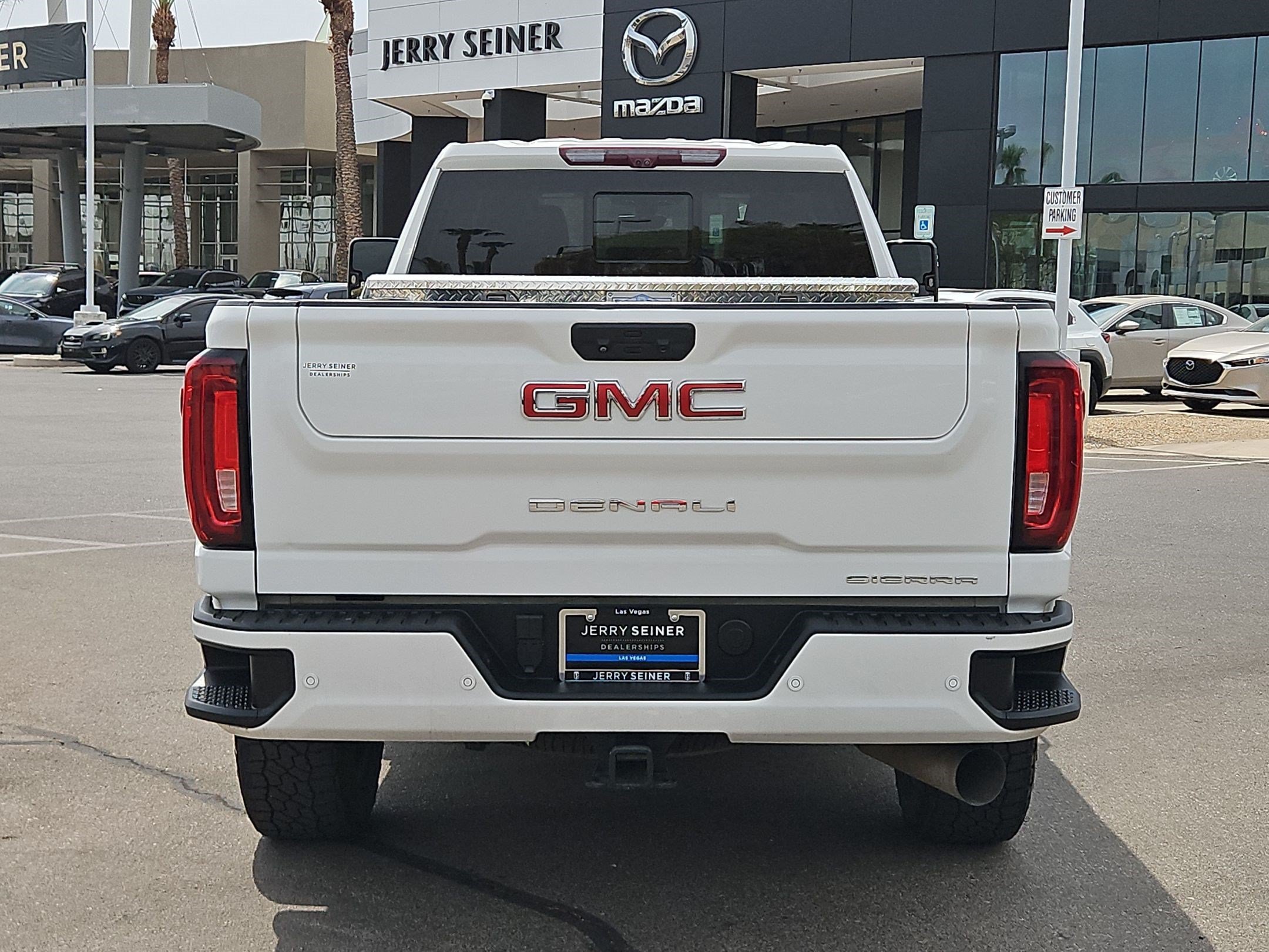 Used 2021 SUMMIT WHITE GMC Denali image 4
