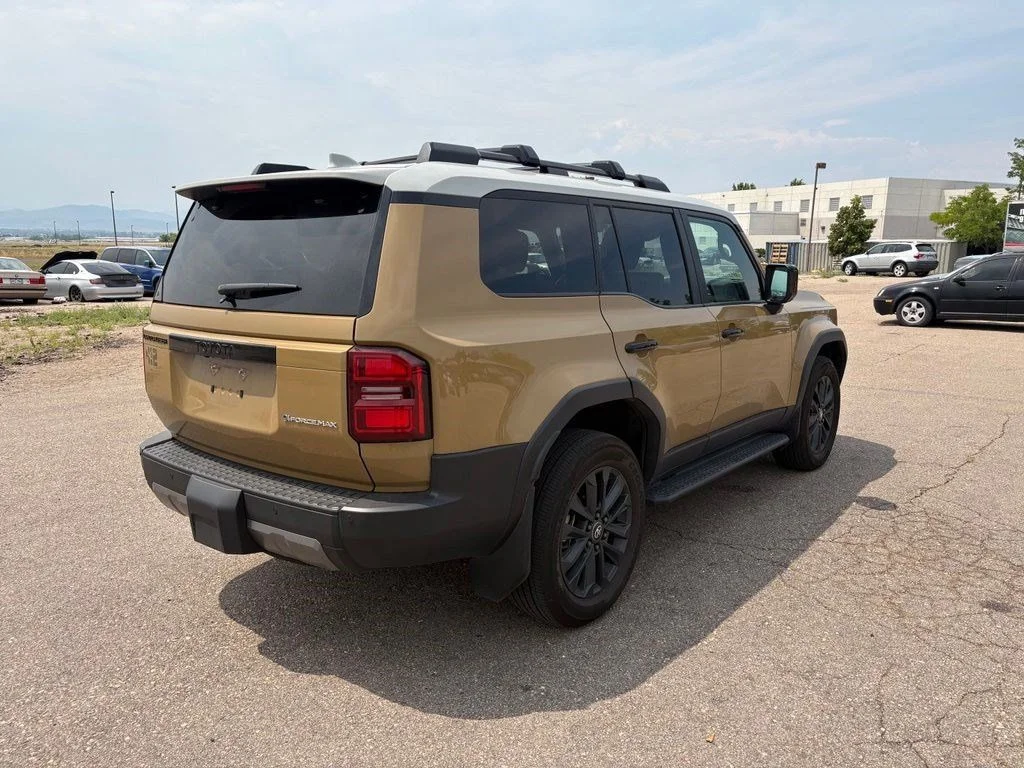 Used 2025 Gray Toyota Base image 5
