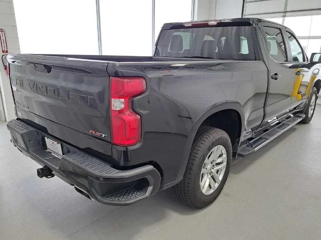 Used 2021 Black Chevrolet RST image 5