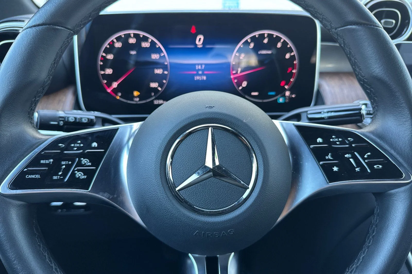 Certified Used 2025 Black Mercedes-Benz GLC 300 image 26