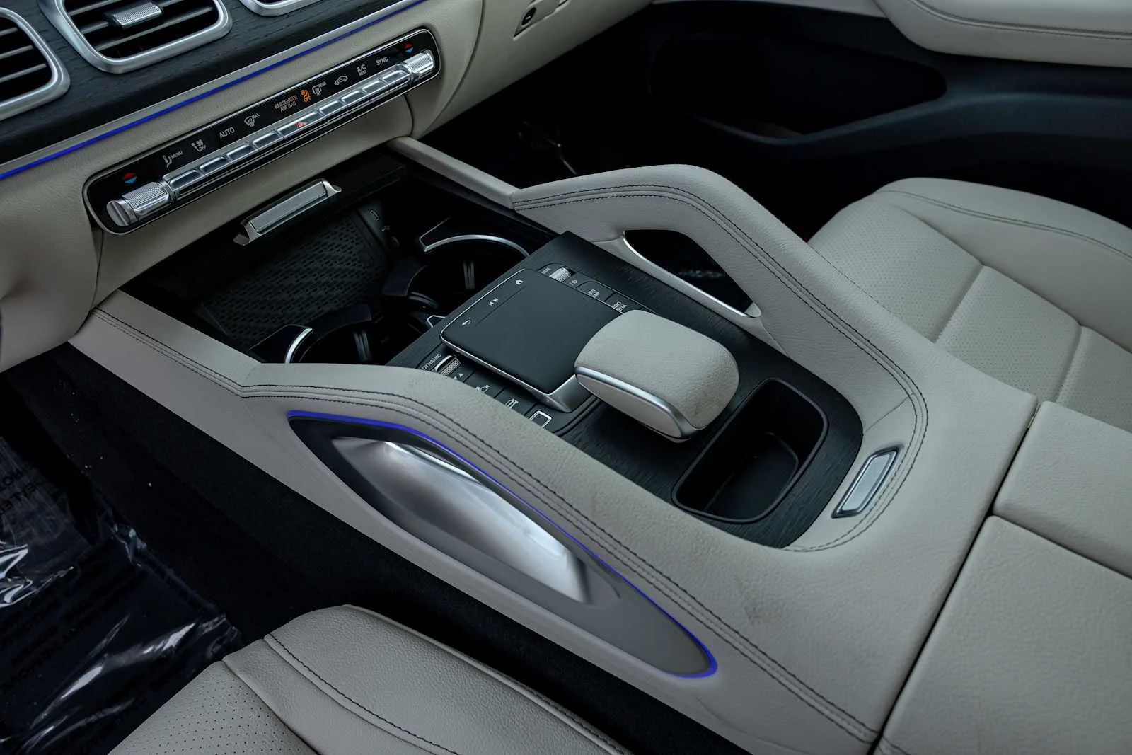 New 2026 Obsidian Black Metallic Mercedes-Benz GLE 450 image 18