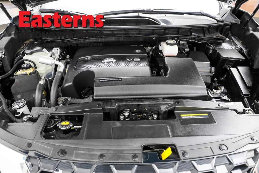 Used 2023 Gray Nissan SV image 7