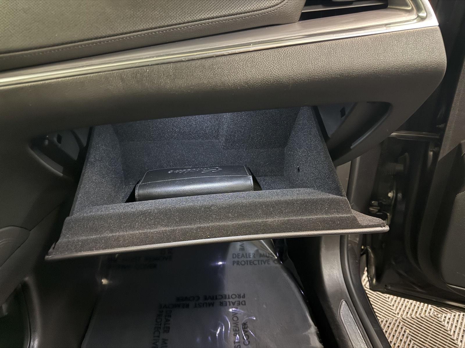 Used 2019 BLACK CADILLAC PREMLUX image 33