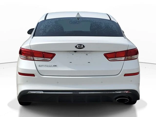 Used 2020 White Kia LX image 5
