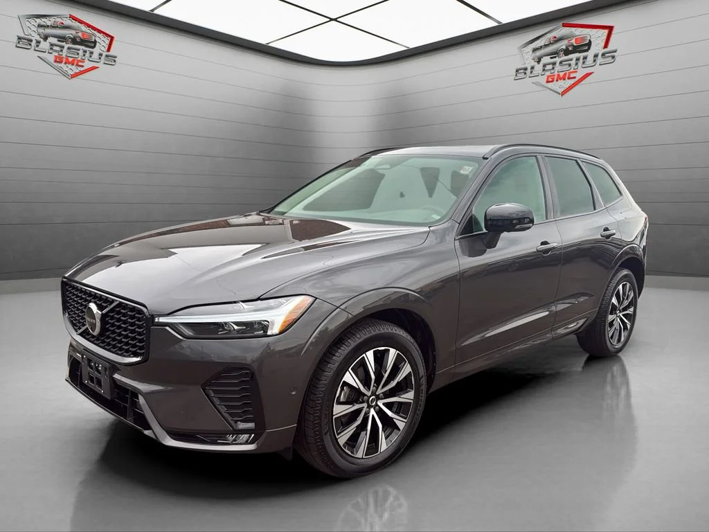 2024 Volvo XC60 B5 Plus Dark Theme AWD's photo