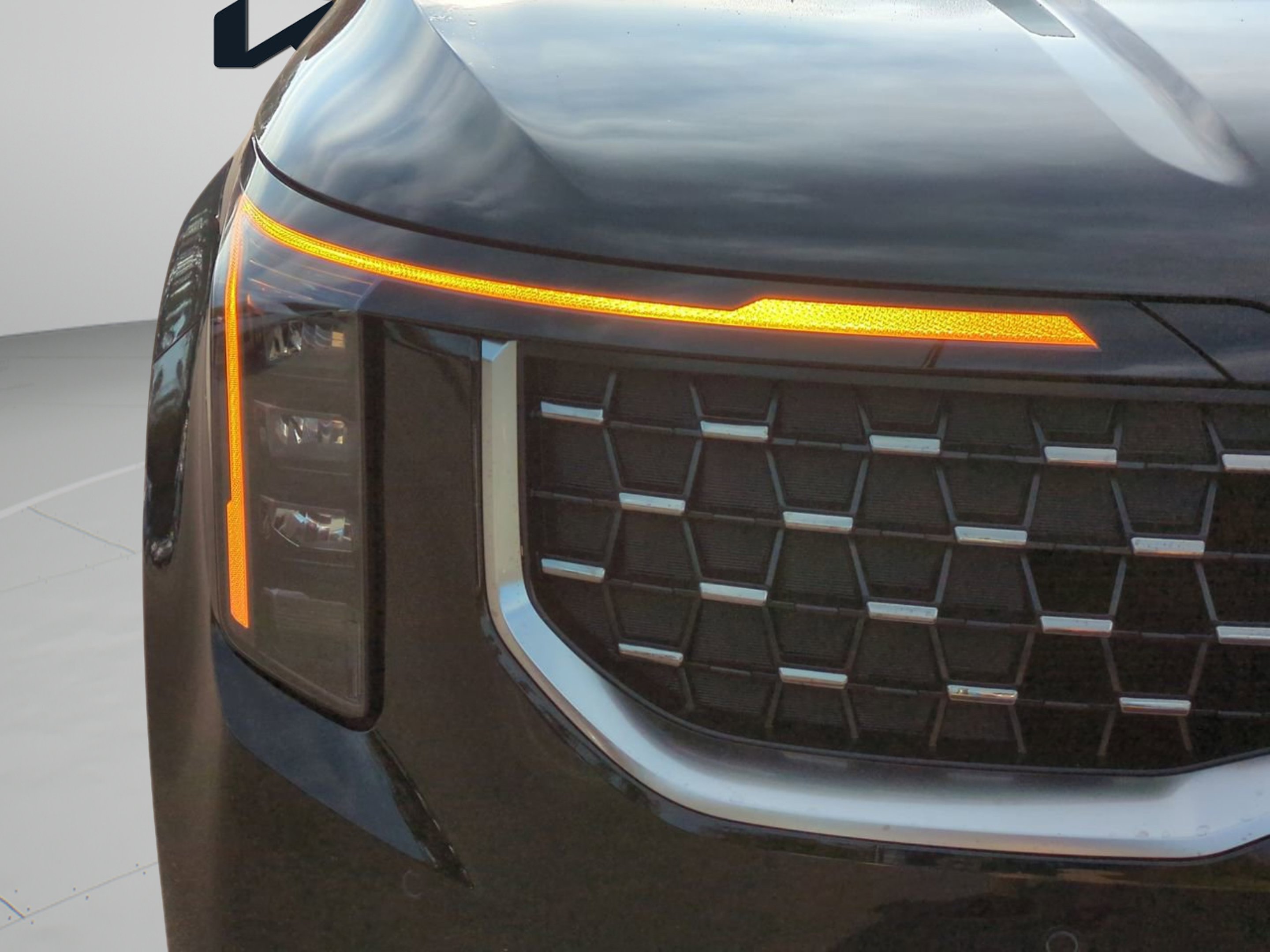 New 2026 Aurora Black Pearl Kia SX image 10