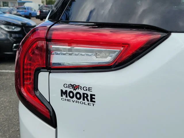 2024 GMC Terrain SLT - Photo 11