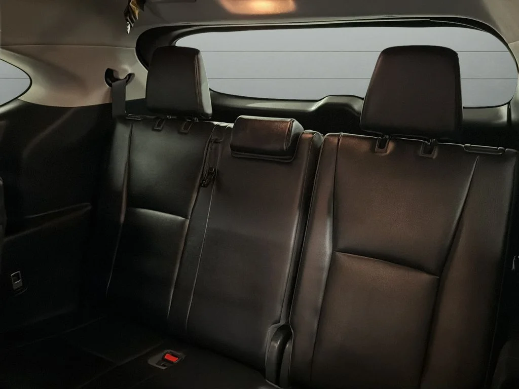 Used 2023 Gray Toyota XLE image 33