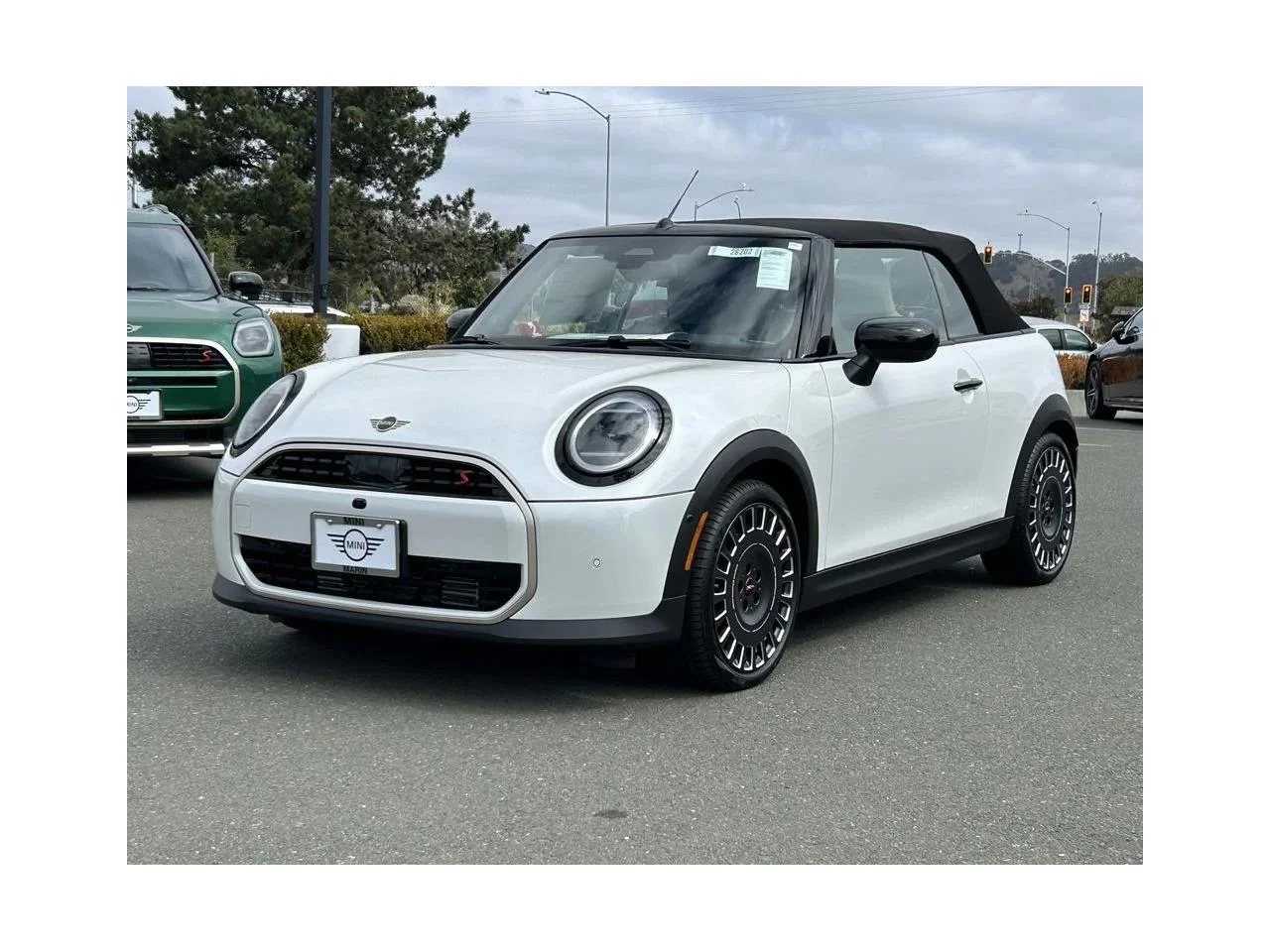 New 2026 Nanuq White Metallic MINI ICONIC image 1