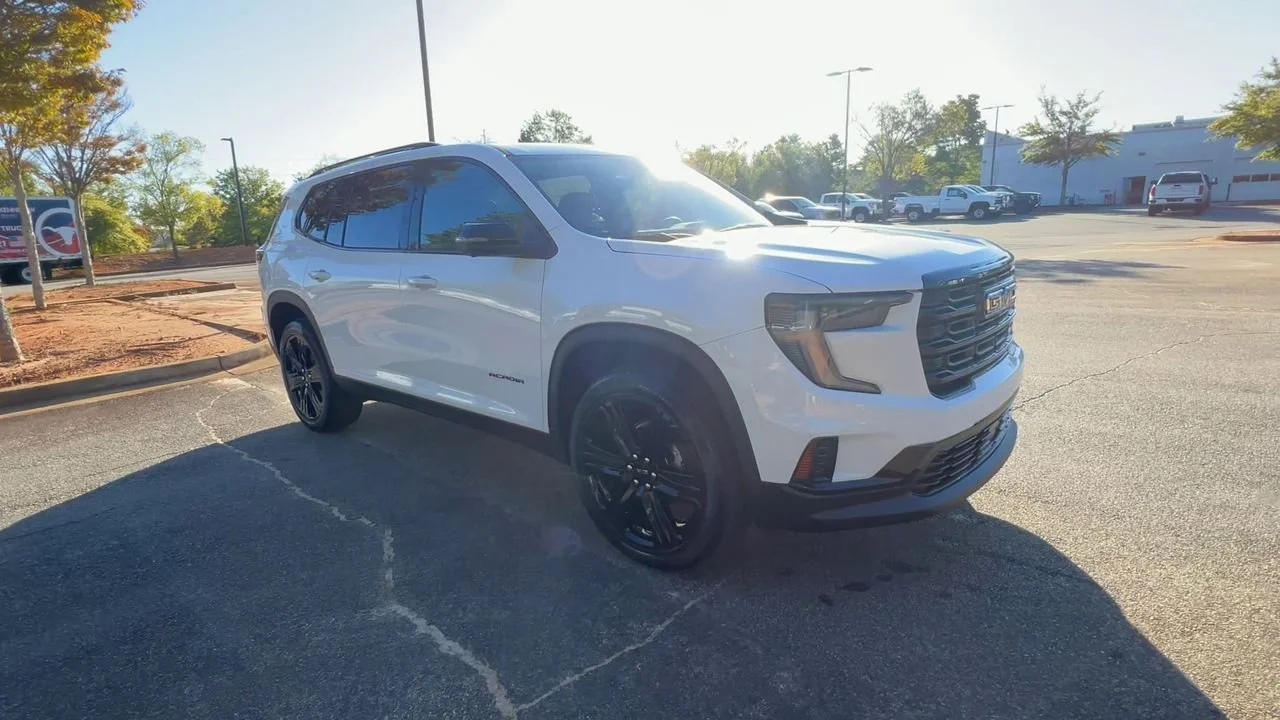 New 2026 Summit White GMC Elevation image 2