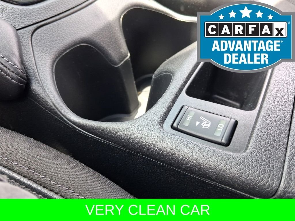 Used 2020 Red Nissan SL image 23