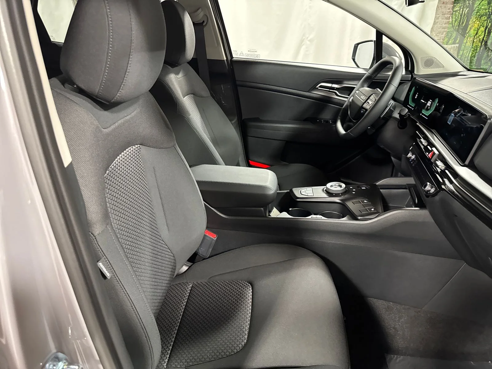 New 2026 Wolf Gray Kia S image 24
