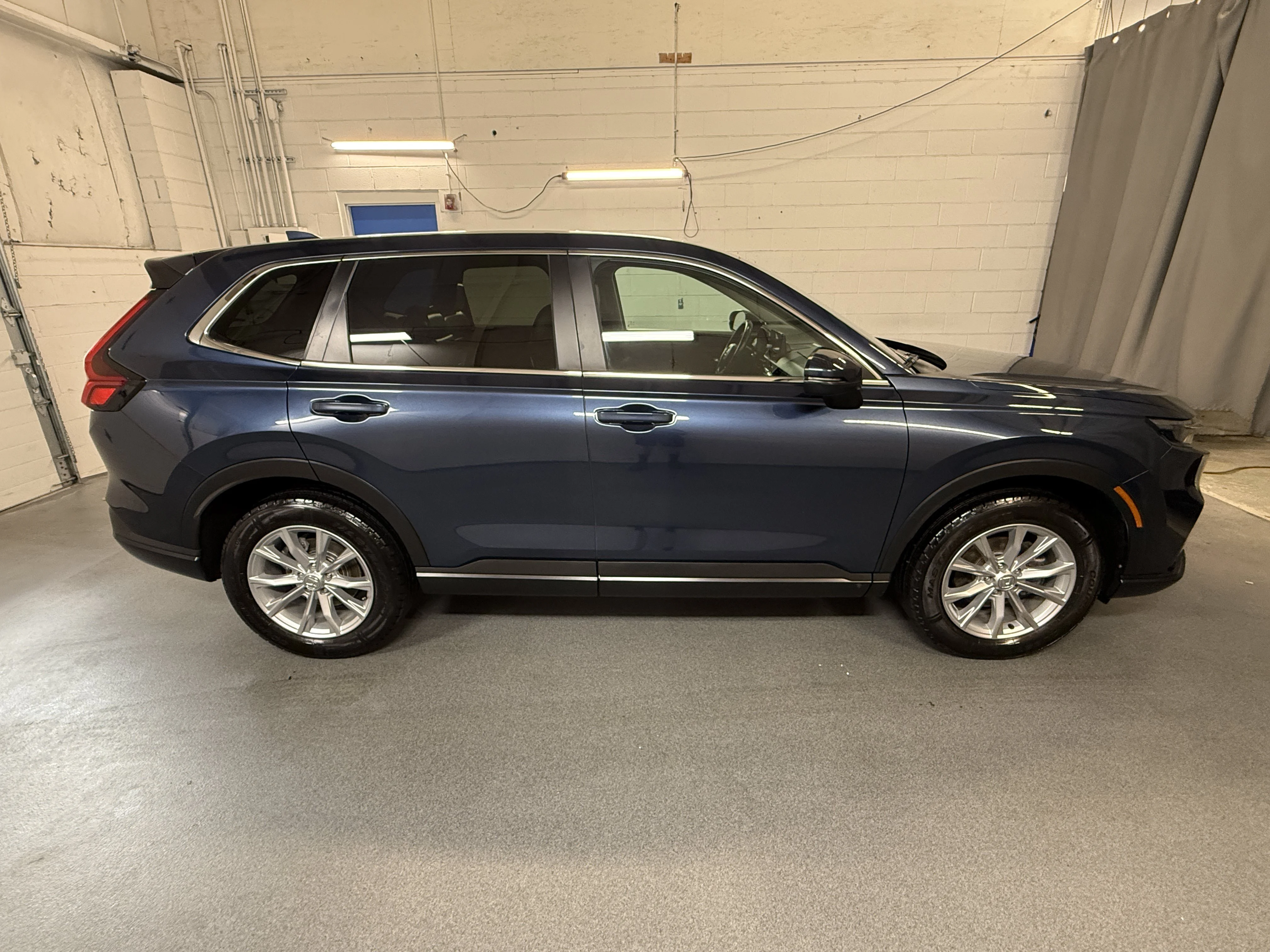 Certified Used 2024 Still Night Pearl Honda EX-L image 9
