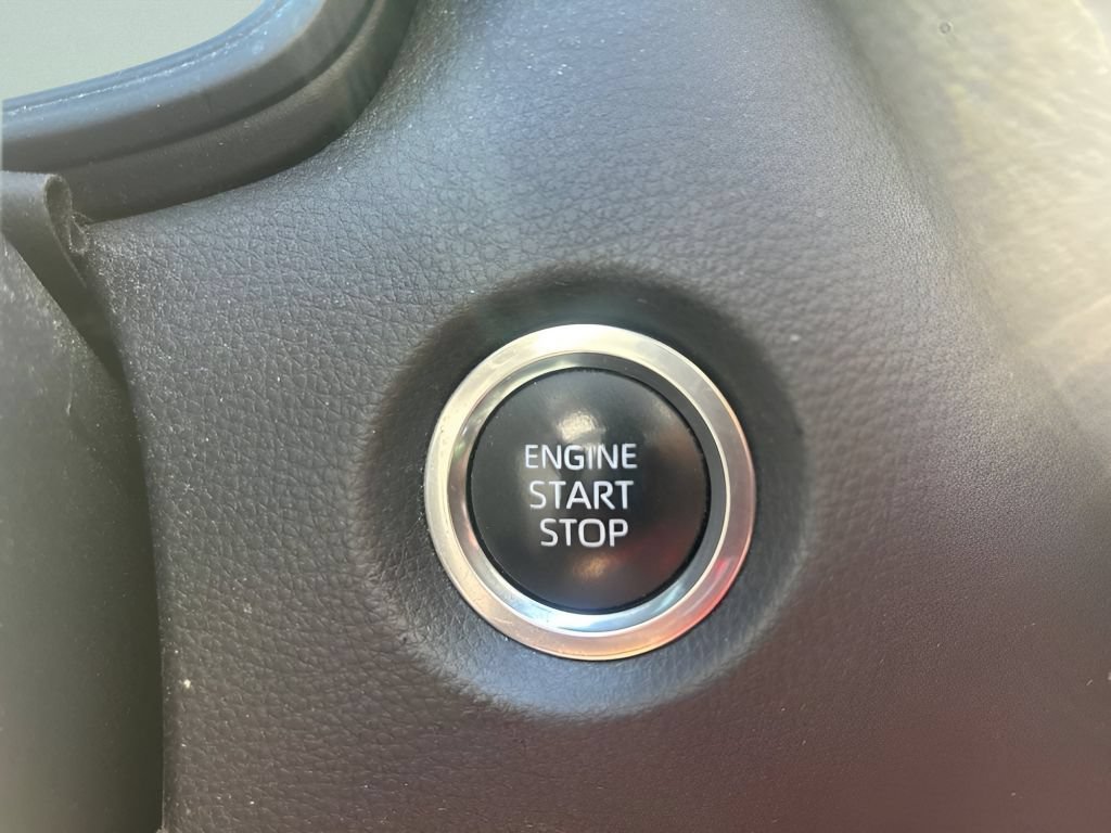 Used 2025 Ice Cap Toyota SE image 26