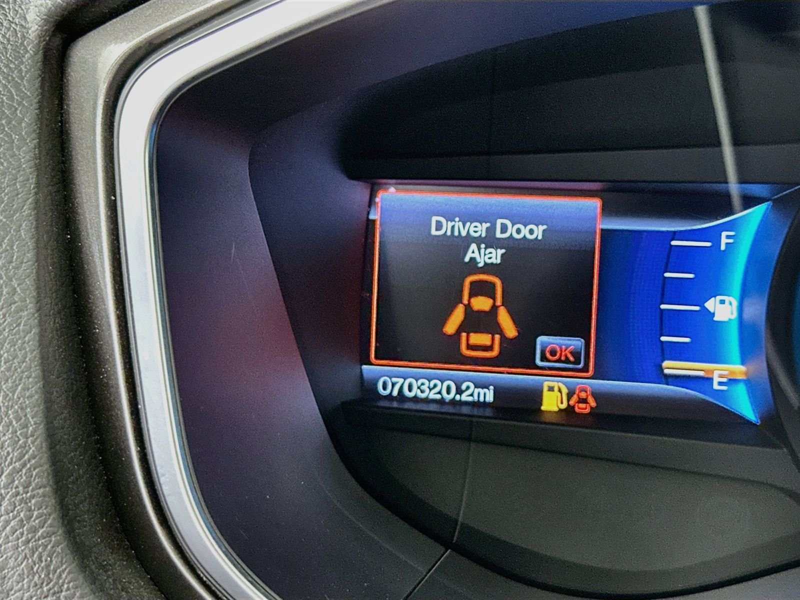 Used 2017 Magnetic Ford SE image 13