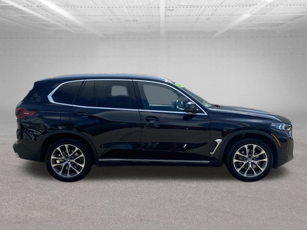 Used 2025 Black BMW xDrive40i image 7