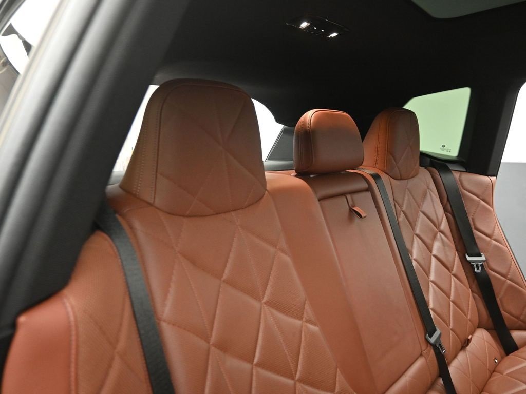 2023 BMW IX - Image 27