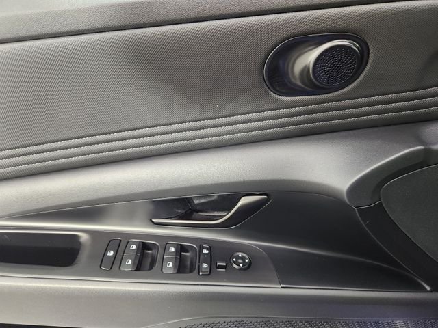 2025 Hyundai Elantra Blue - Photo 10