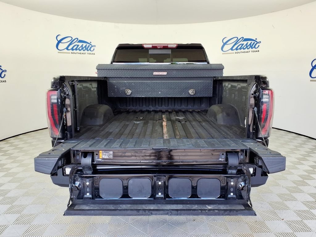 Used 2024 Onyx Black GMC AT4 image 5