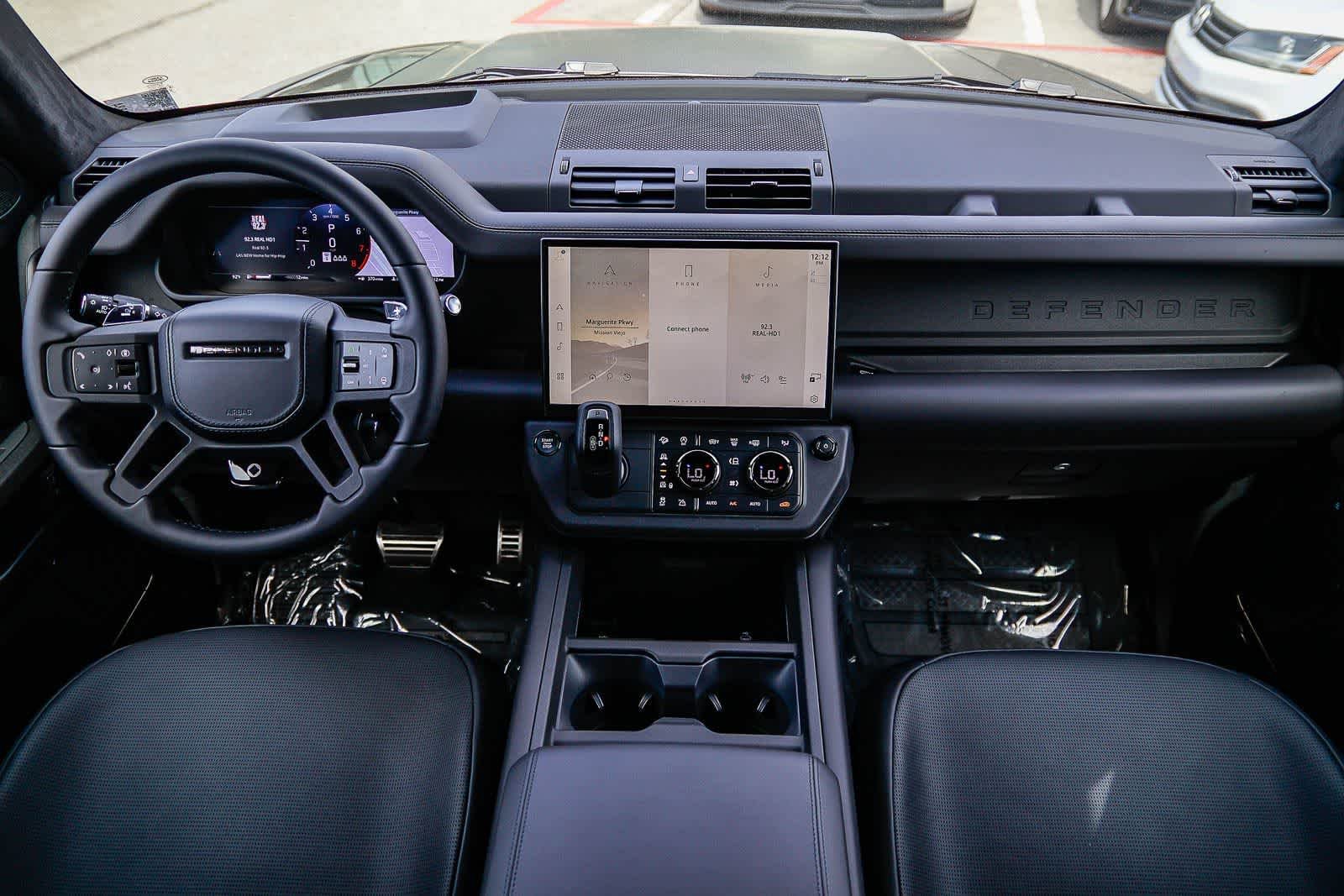 New 2026 Narvik Black Land Rover OCTA Black image 12
