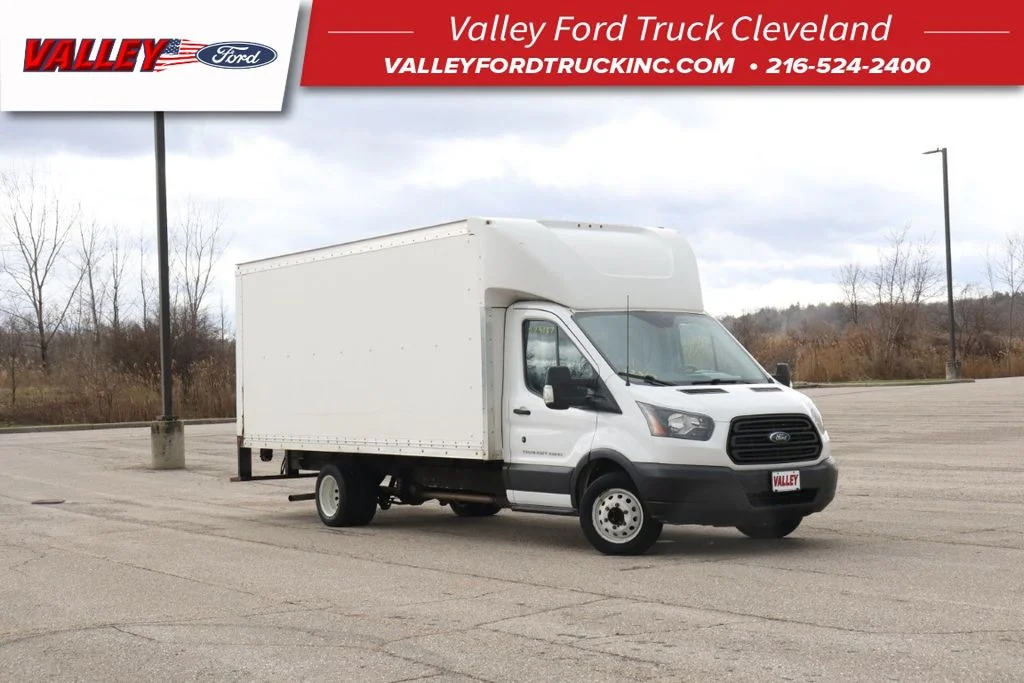Used 2015 White Ford Base image 1