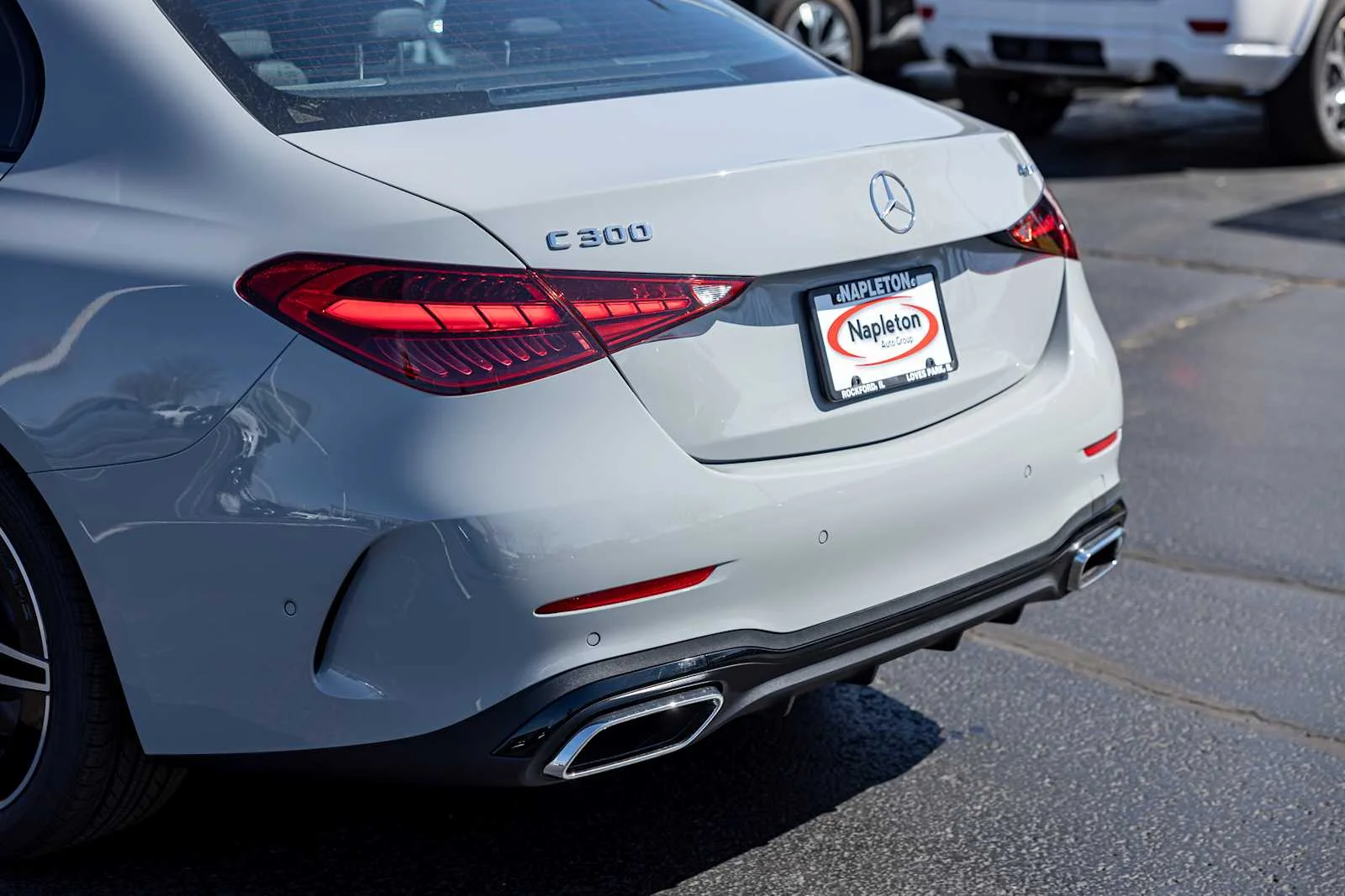 New 2026 MANUFAKTUR Alpine Grey Mercedes-Benz C 300 image 30