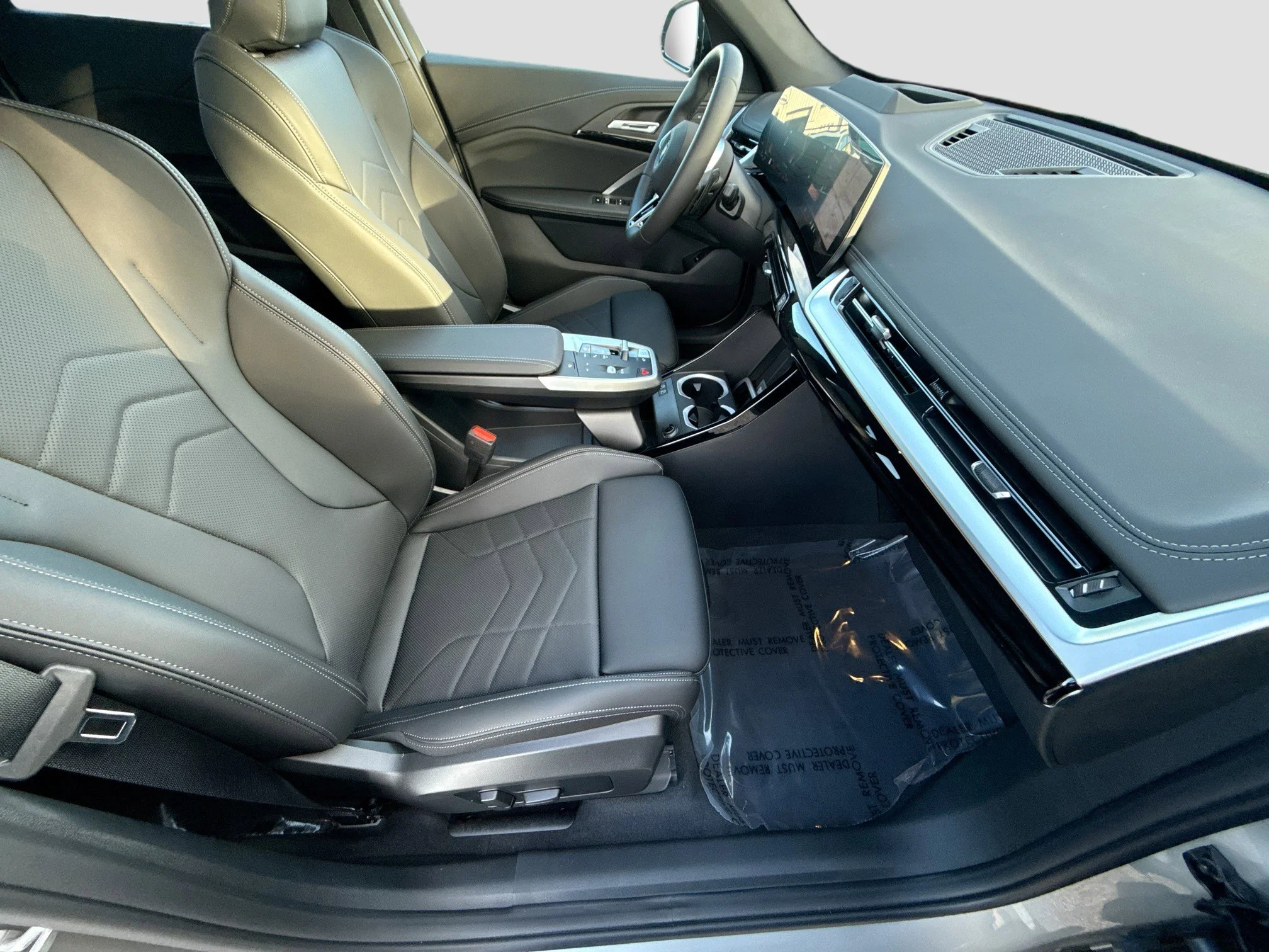 New 2026 Space Silver Metallic BMW xDrive28i image 15