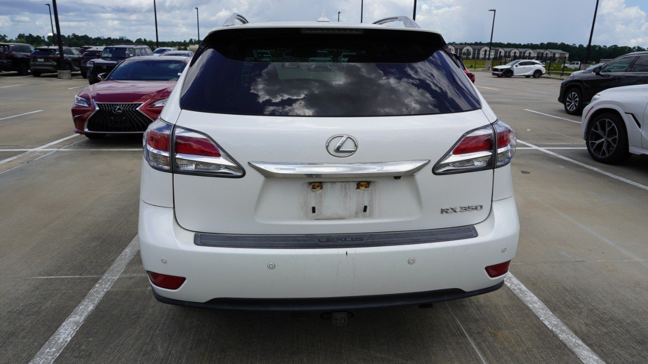 Used 2013 White Lexus  image 7