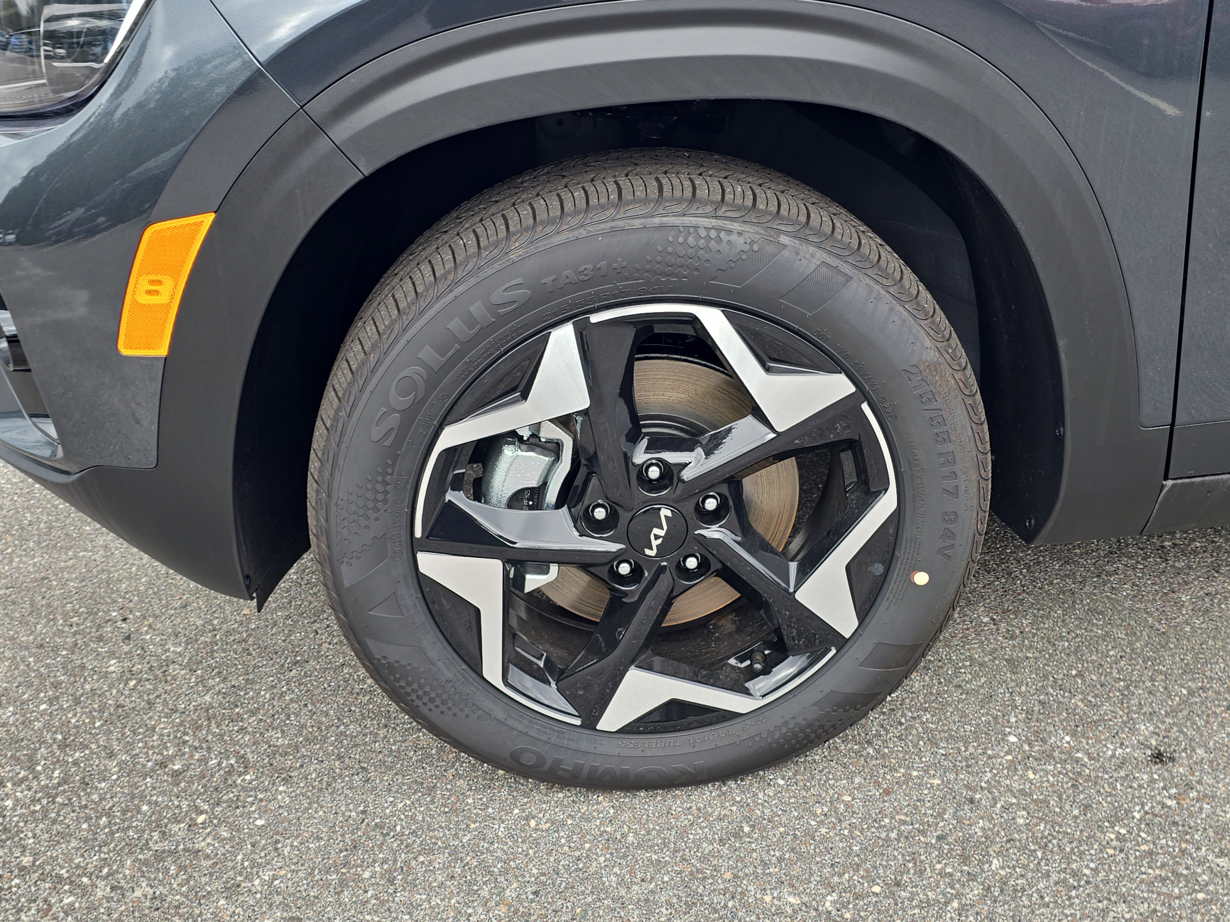 New 2026 Gravity Gray Kia EX image 36