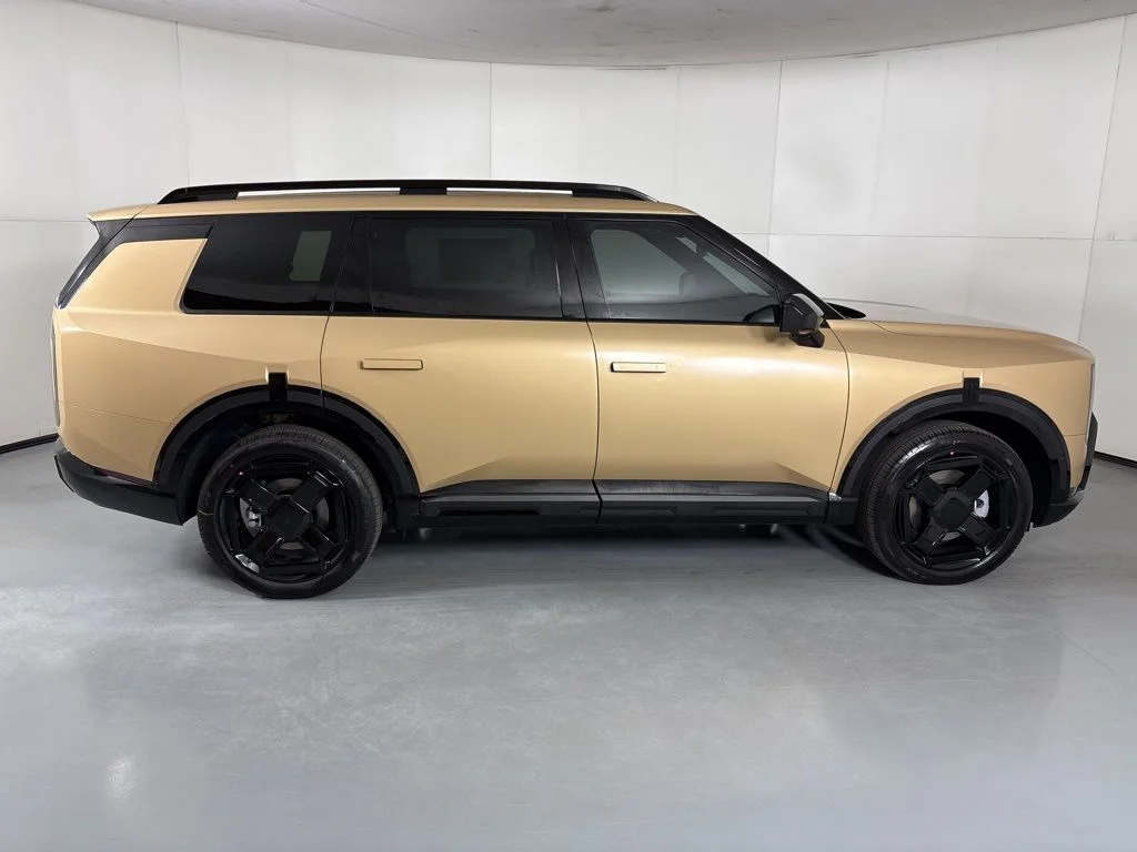 New 2027 Terrain Brown Matte Kia X-Line SX Prestige image 9