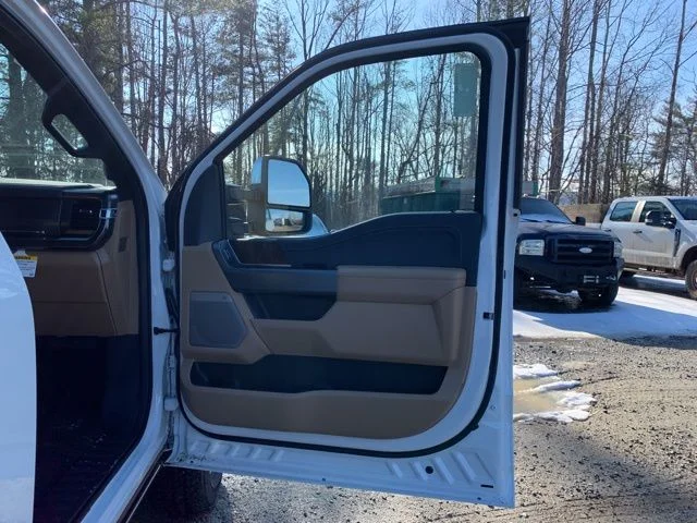 New 2026 White Ford F-350® Lariat® image 14