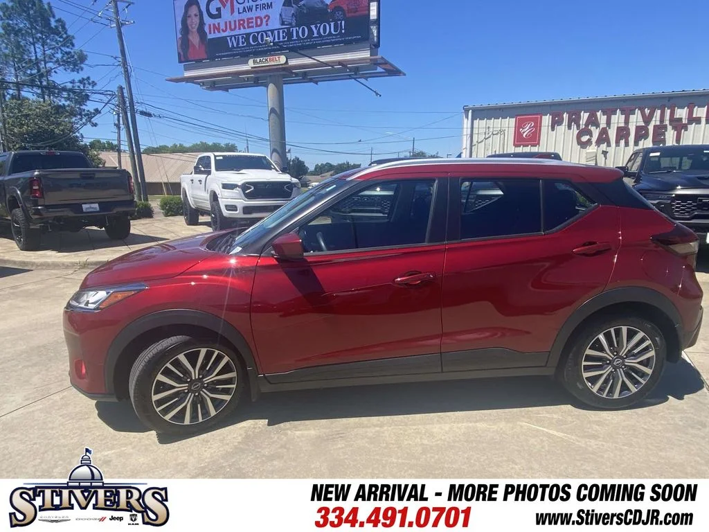 Used 2023 Red Nissan SV image 5