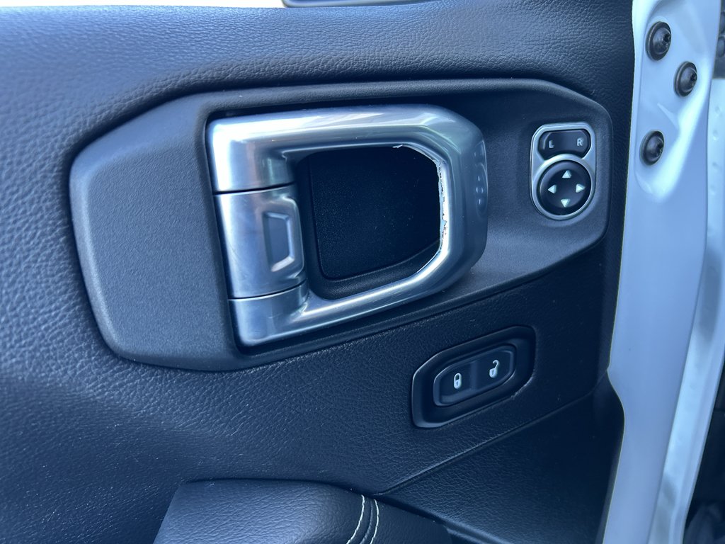 2023 Jeep Wrangler 4-Door Sahara - Photo 16