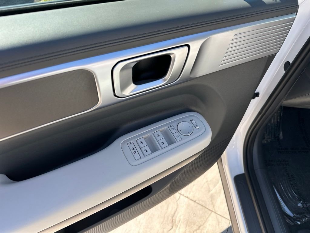 2026 Hyundai Santa Fe SE - Photo 10