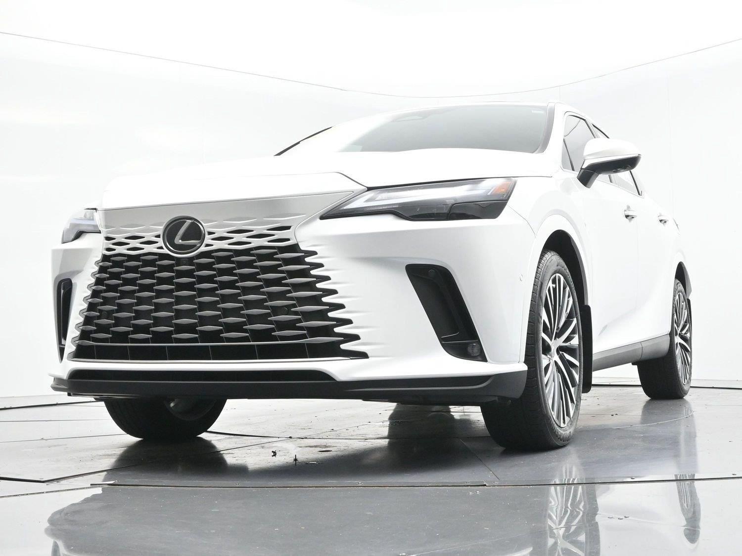 Used 2025 White Lexus RX 350 image 51