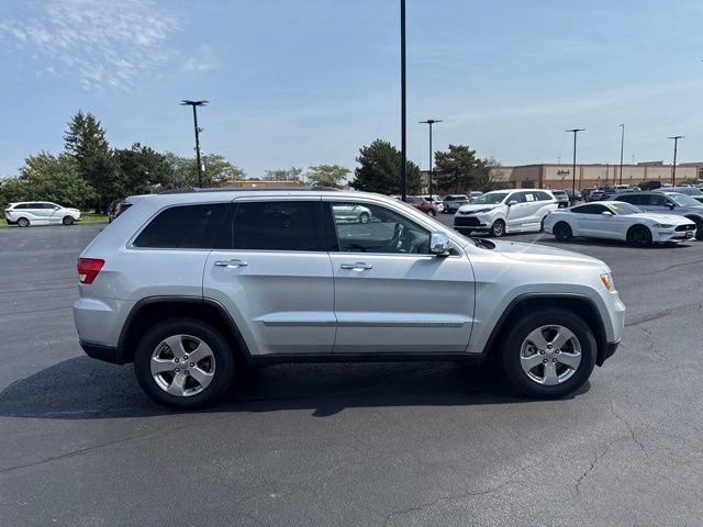 Used 2011 Silver Jeep Limited image 5