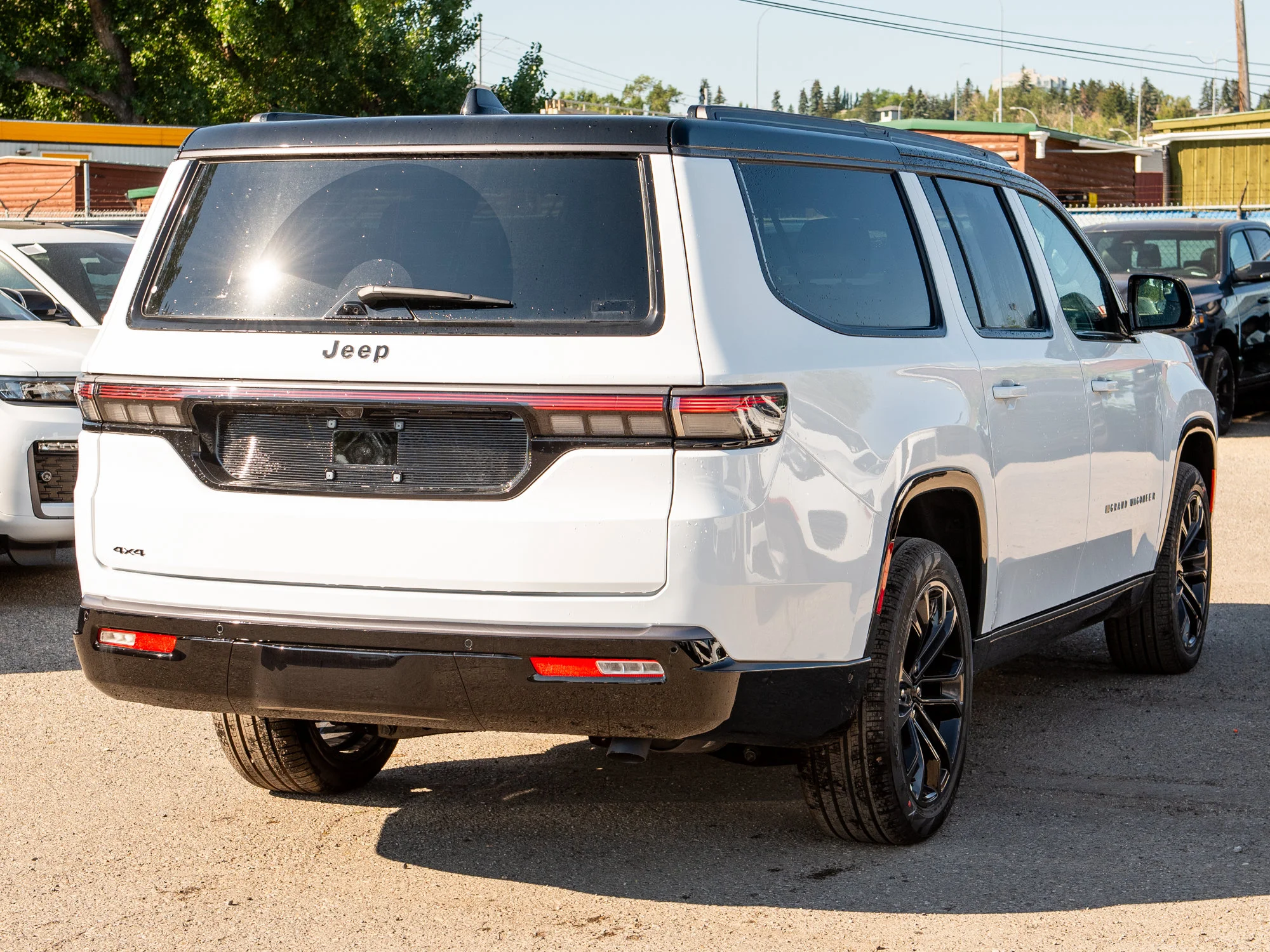 New 2026 White Jeep Summit Obsidian* image 6