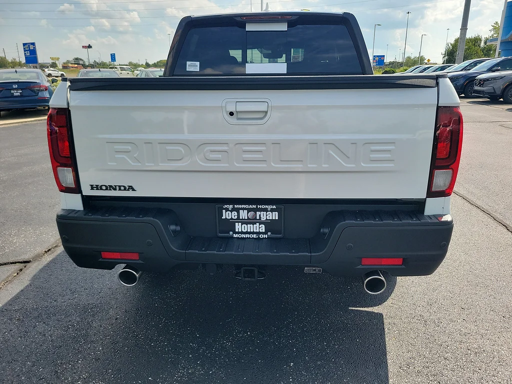 New 2026 Platinum White Pearl Honda Black Edition image 19