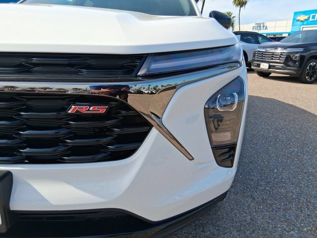 New 2026 Summit White Chevrolet 2RS image 3