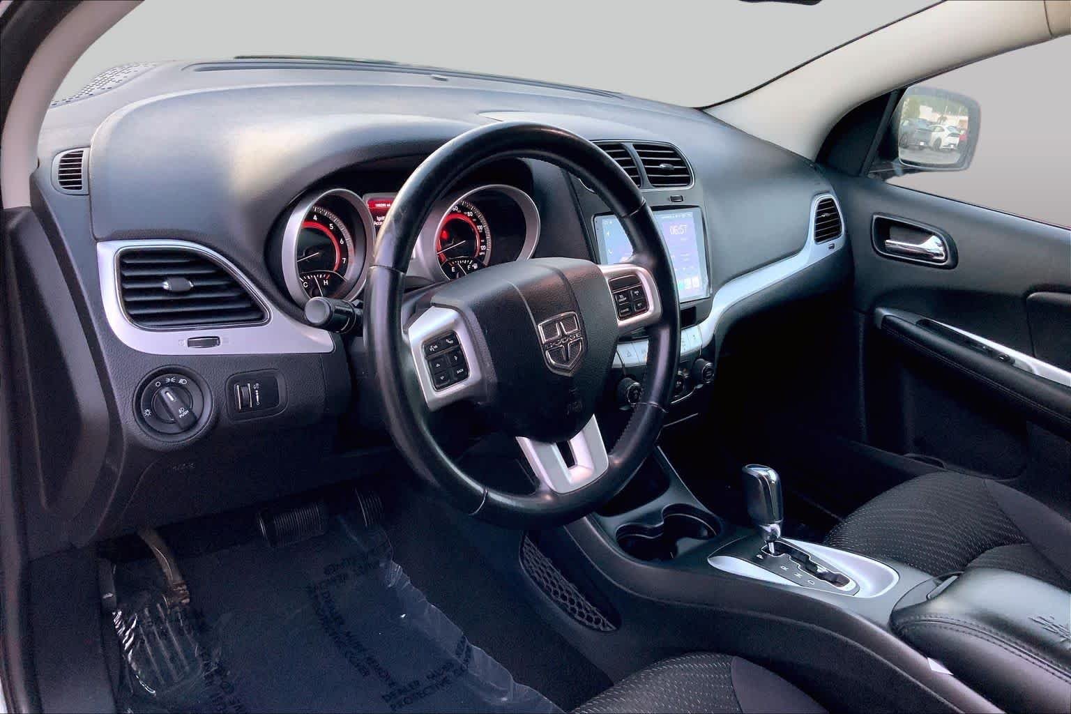 Used 2013 Storm Grey Pearl Dodge SXT image 16