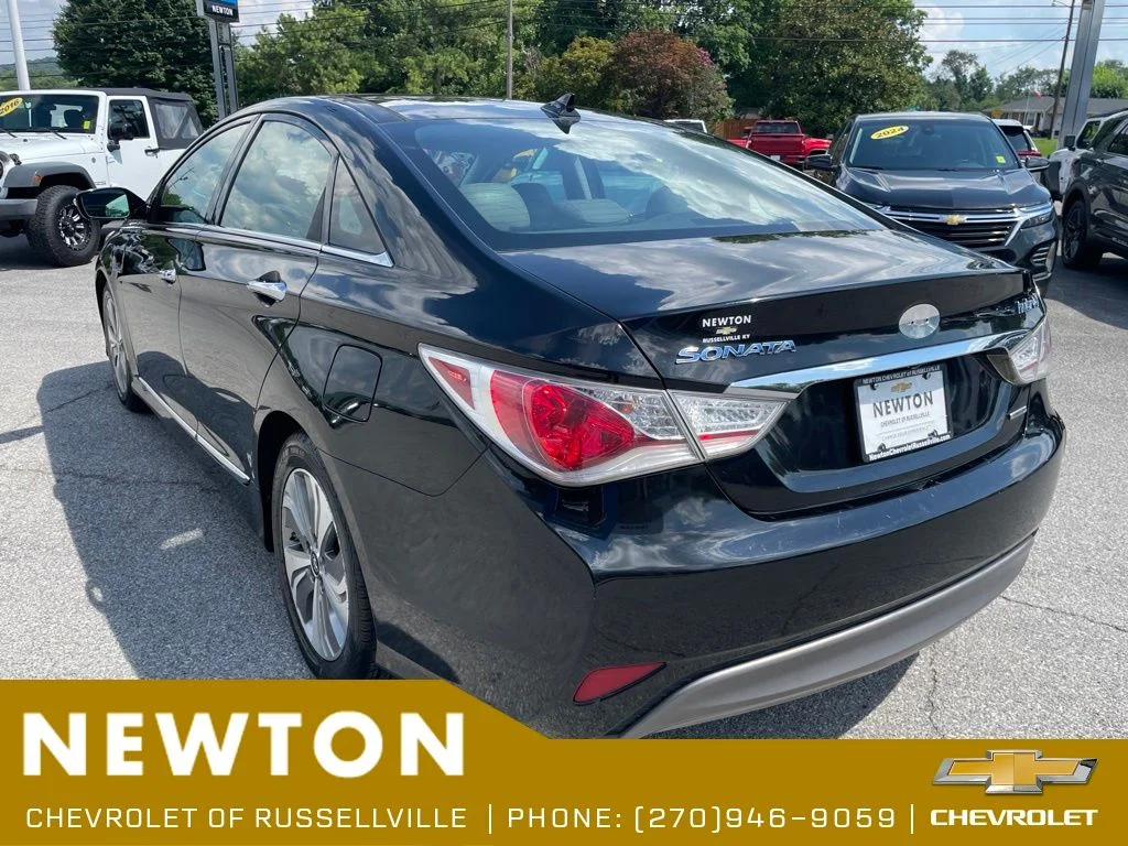 Used 2014 Black Onyx Pearl Hyundai Limited image 40