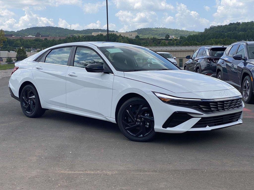 New 2026 White Hyundai SEL Sport image 27