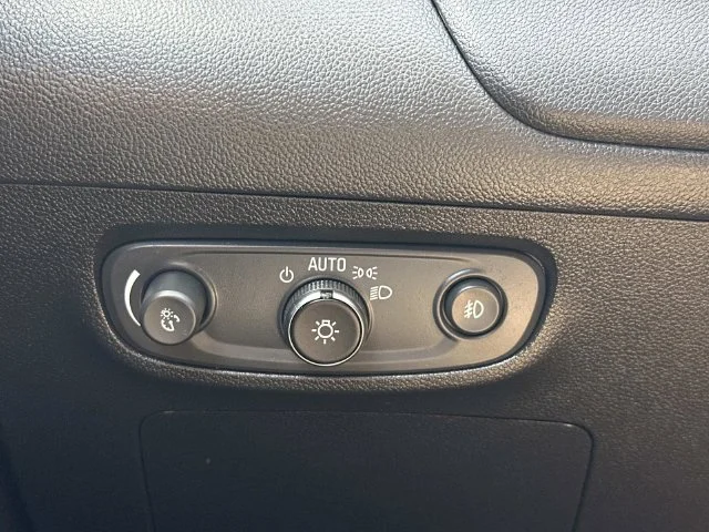 Used 2021 White Buick Preferred image 28