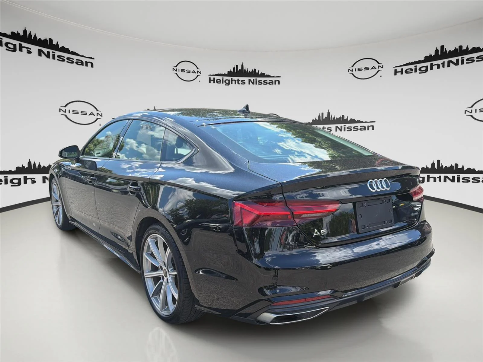 2025 Audi A5 Sportback Premium - Photo 3