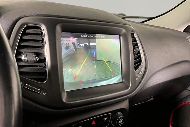 Used 2020 Gray Jeep Trailhawk image 13
