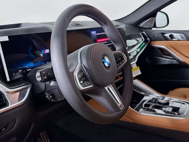 New 2027 Green Metallic BMW M60i image 11