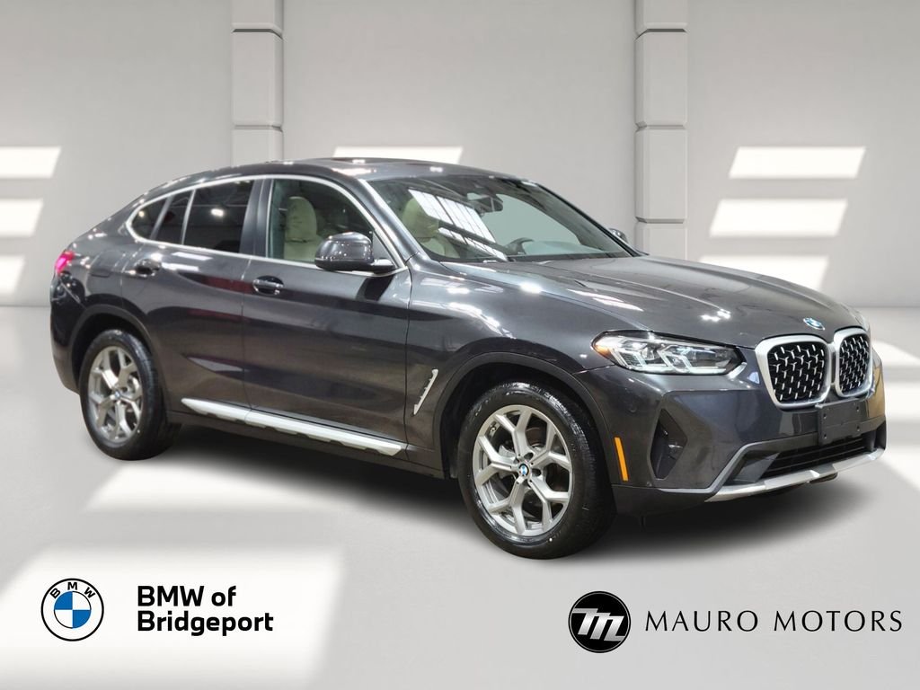 2023 BMW X4 xDrive30i's photo