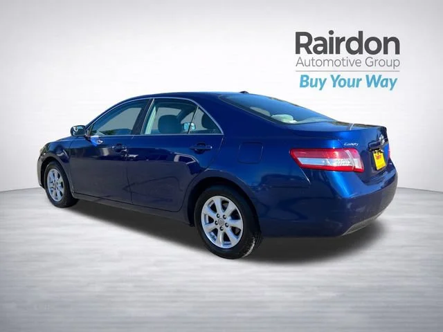 Used 2011 Blue Ribbon Metallic Toyota LE image 5